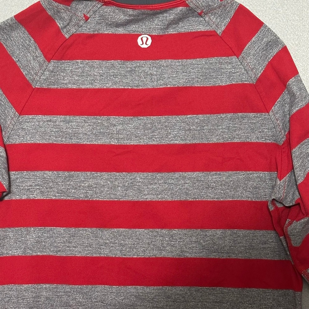 Lululemon Mens Striped Long Sleeve Shirt Red Grey Raglan Crew Neck Activewear - Picture 3 of 5
